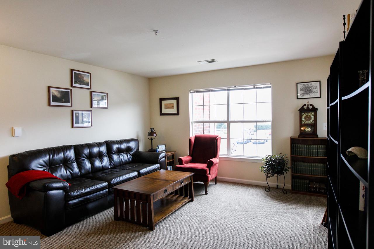 157 Yellowstone Dr #208 — photo