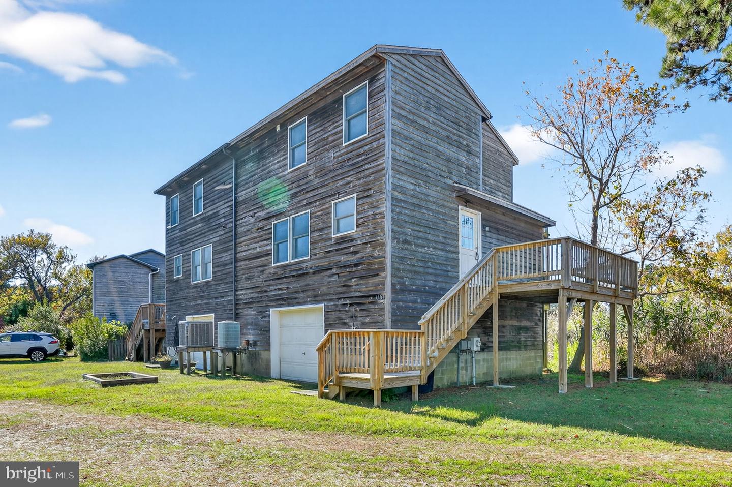 5160 Mallard Pond — photo