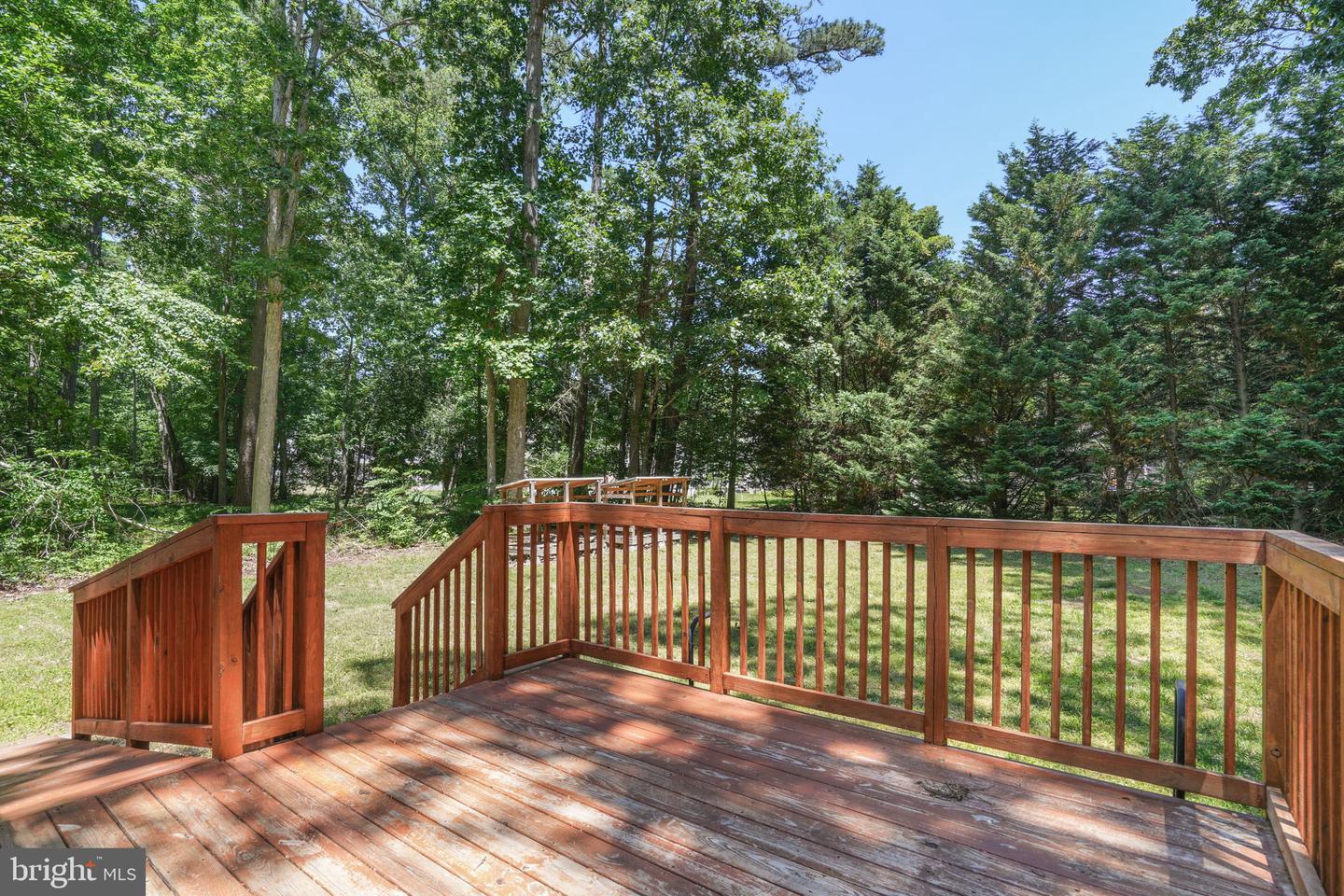2347 Mayflower Dr — photo