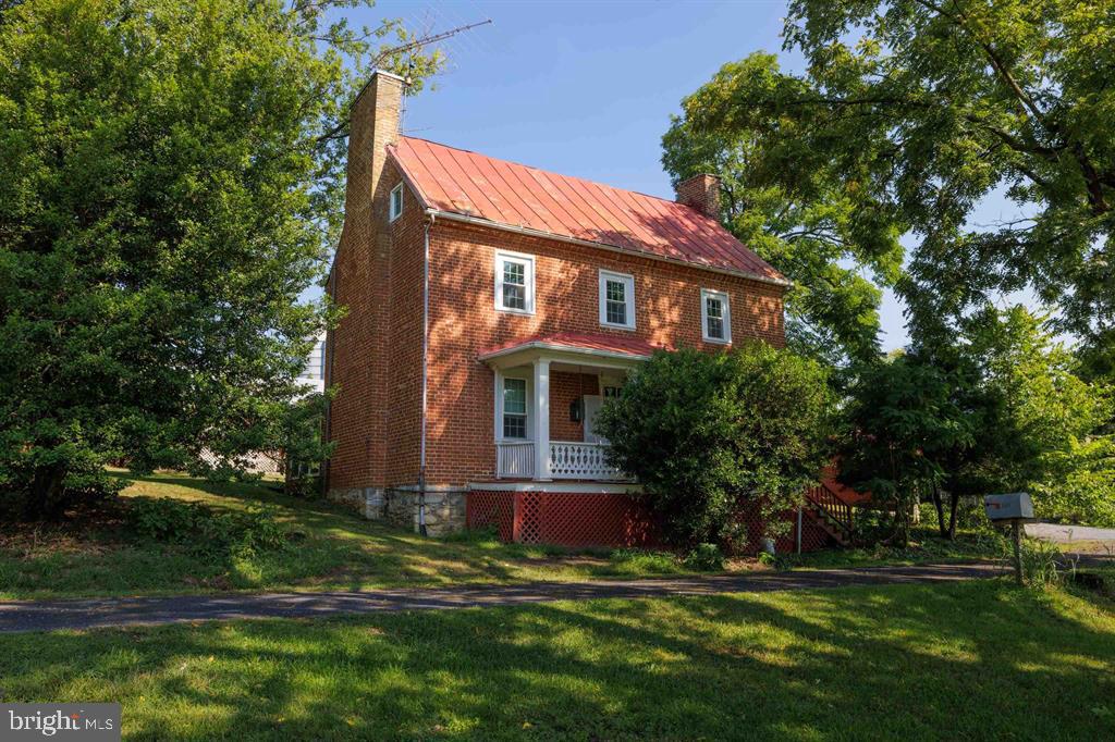 168 Lambert Ln — photo