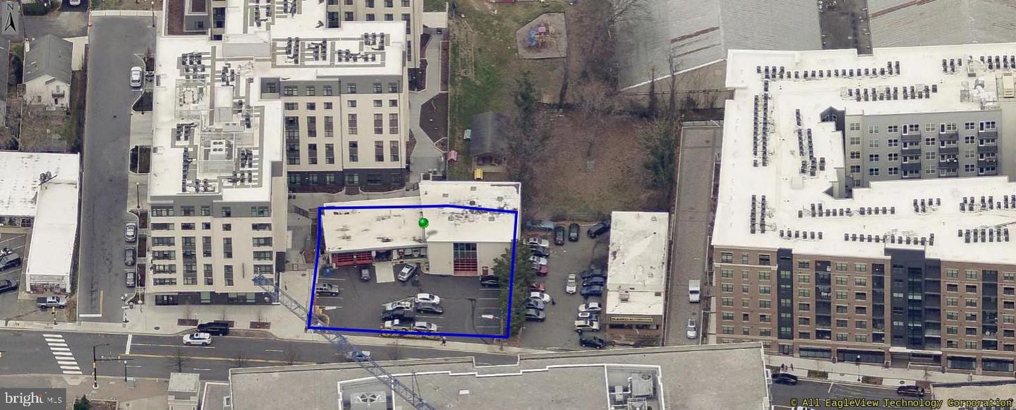 3435 Washington Blvd — photo