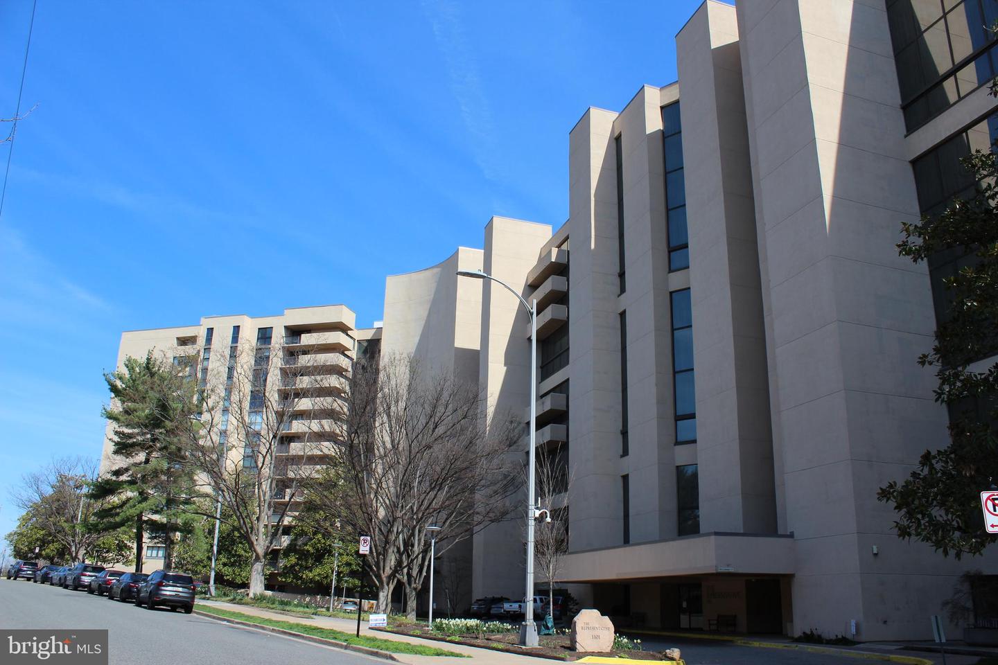 1101 S Arlington Ridge Road #504, Arlington, VA 22202 — photo 2