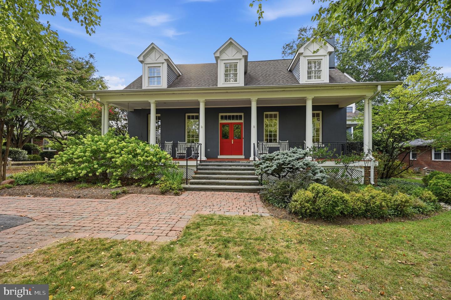 1908 S Arlington Ridge Road, Arlington, VA 22202 — photo 2