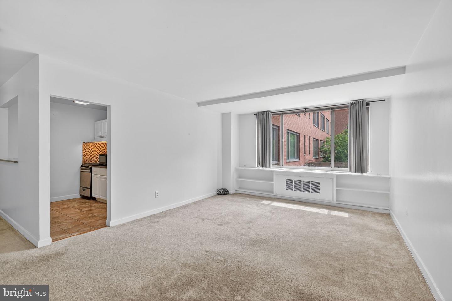 1121 Arlington Blvd #348 — photo