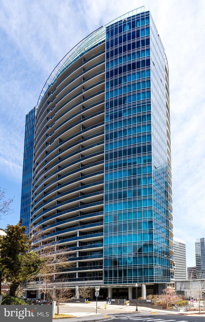 1881 N Nash St #201 — photo