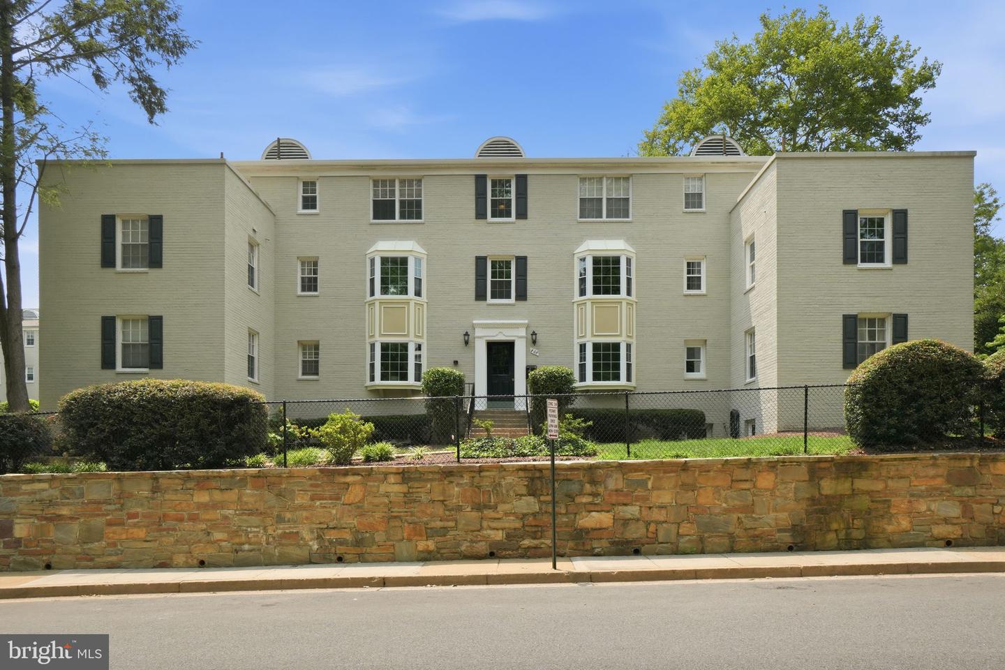808 S Arlington Mill Dr #9-302 — photo
