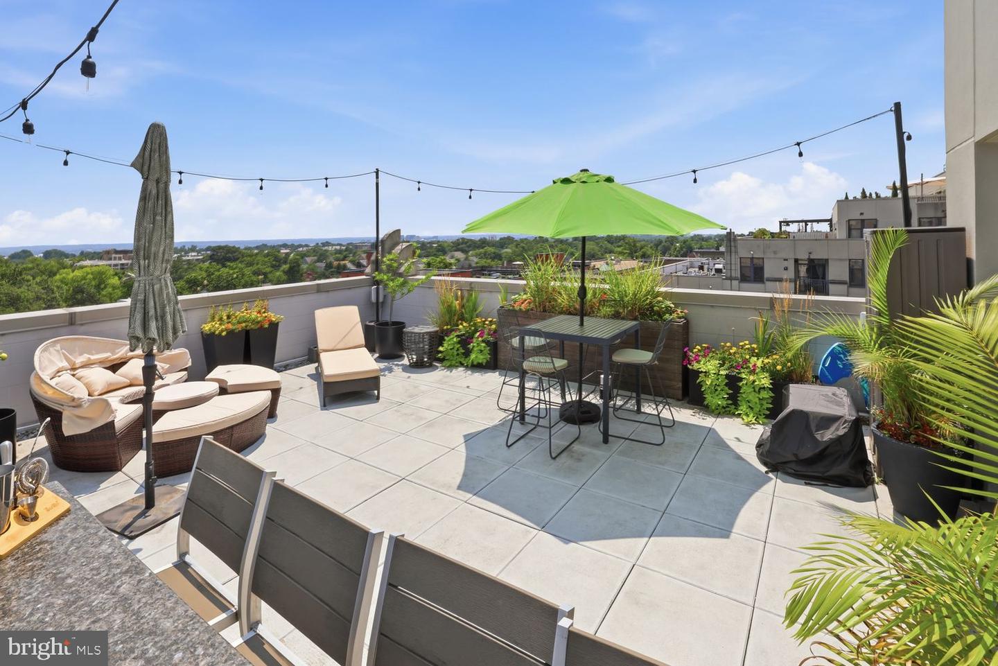1021 N Garfield St #913 — photo
