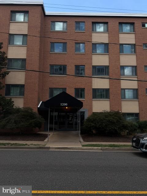 1200 S Arlington Ridge Road #403, Arlington, VA 22202