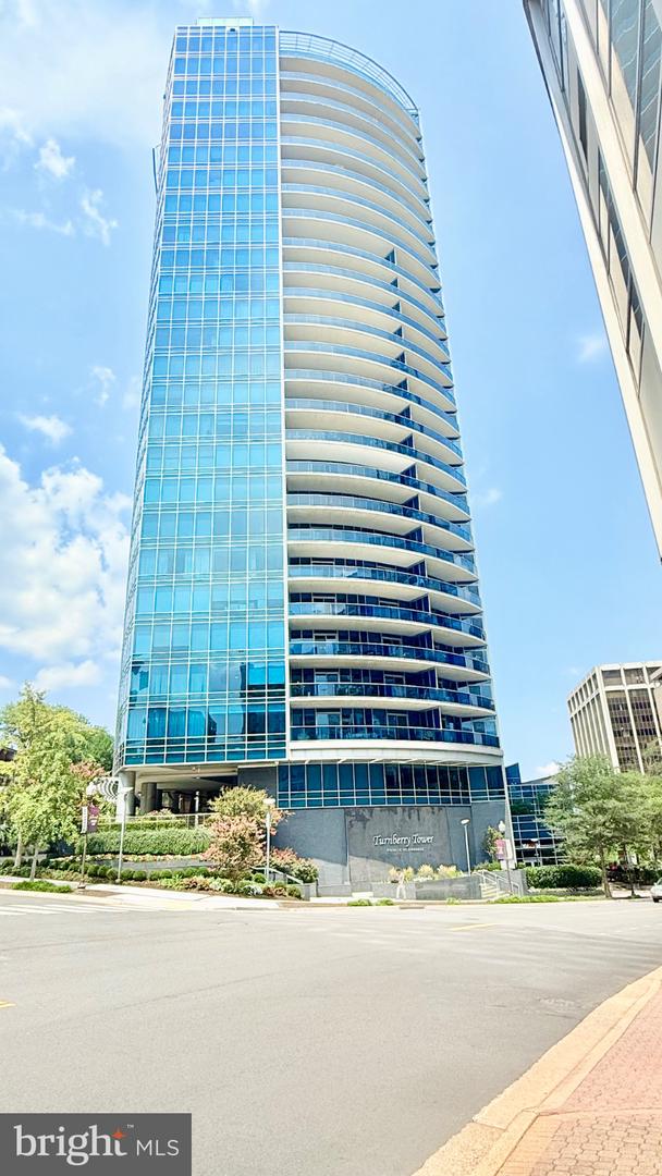 1881 N Nash St #408 — photo