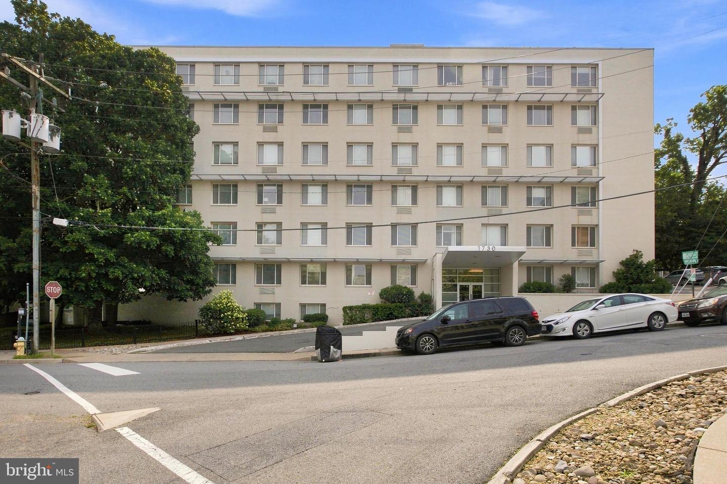 1730 Arlington Blvd #506 — photo