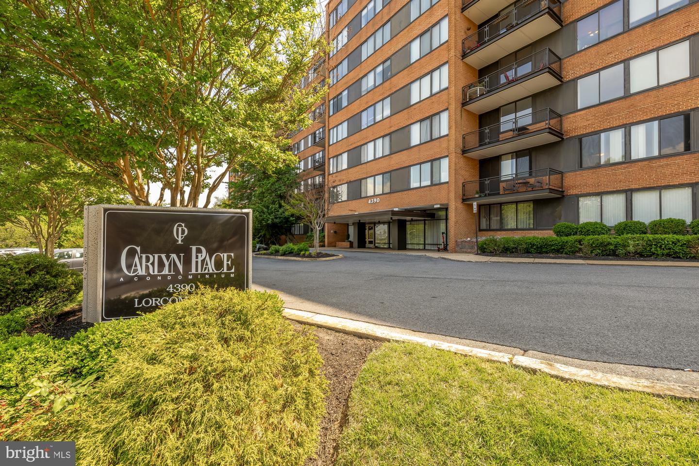 4390 Lorcom Ln #510 — photo