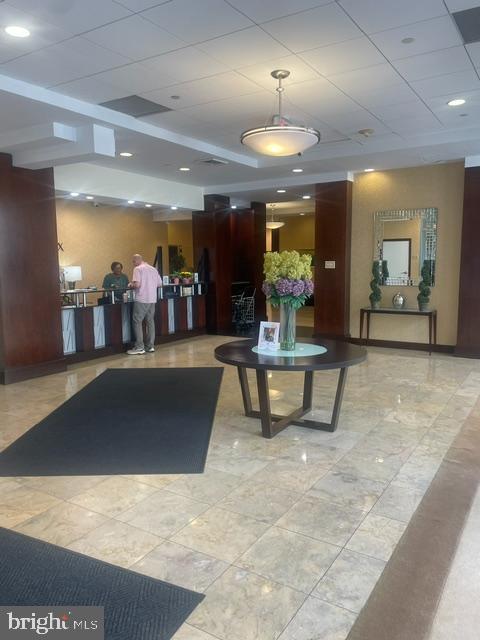 1020 Highland St N #1105 — photo