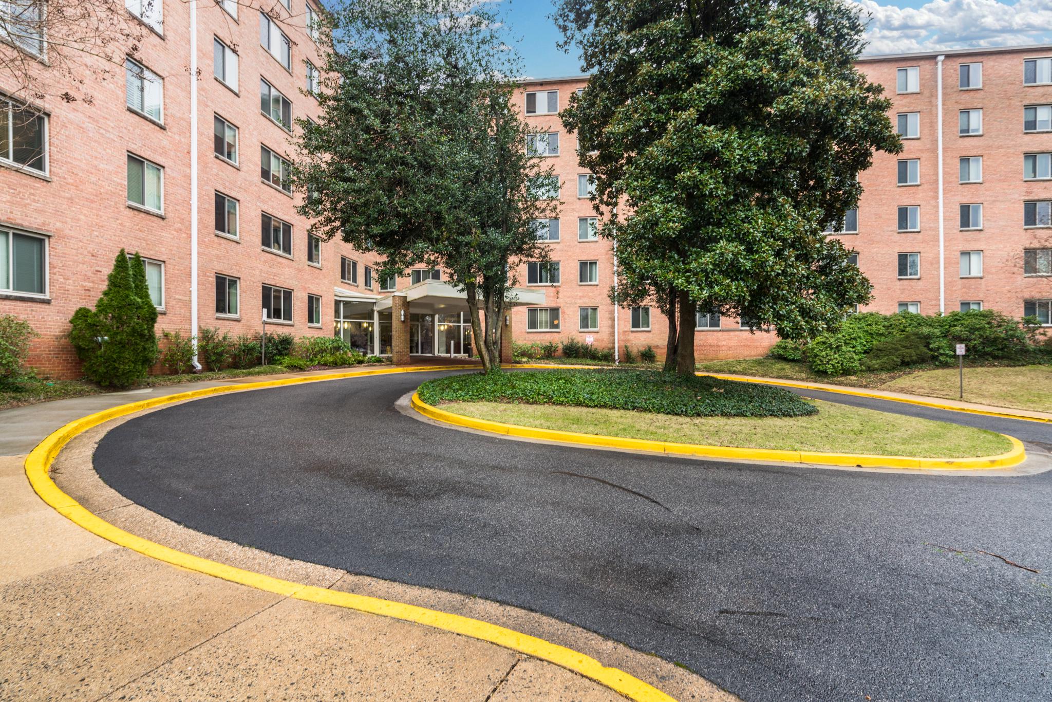 3000 Spout Run Pkwy #C407 — photo