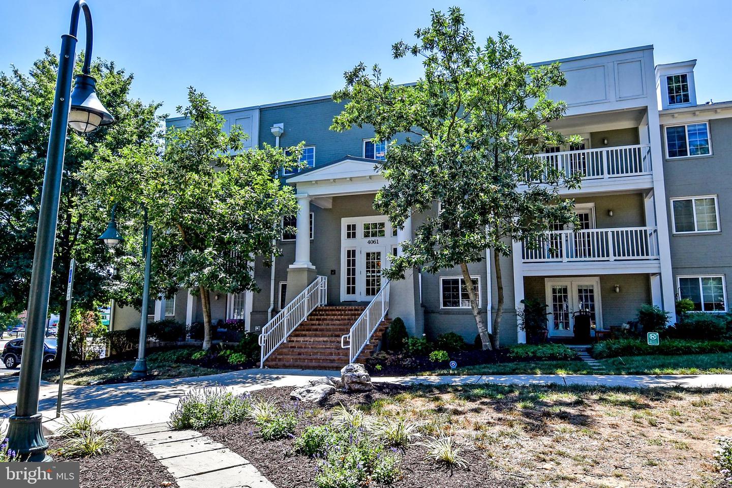 4061 S Four Mile Run Dr #304 — photo