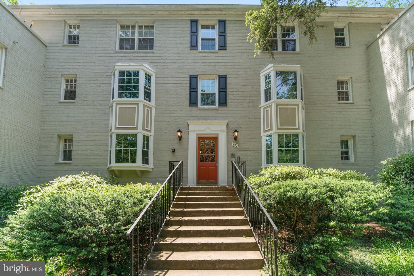 800 S Arlington Mill Dr S #13204 — photo