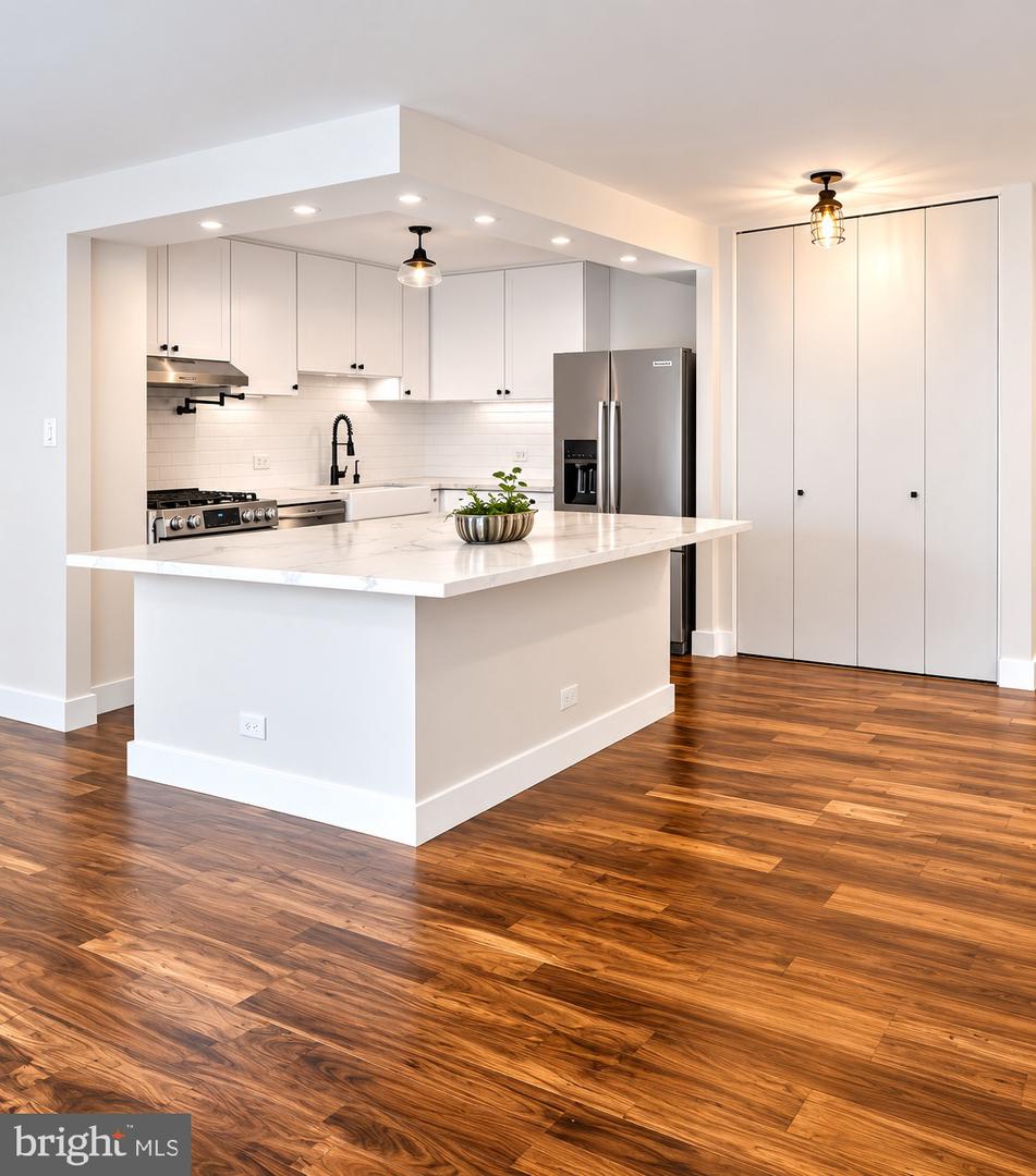 4501 Arlington Blvd #223 — photo