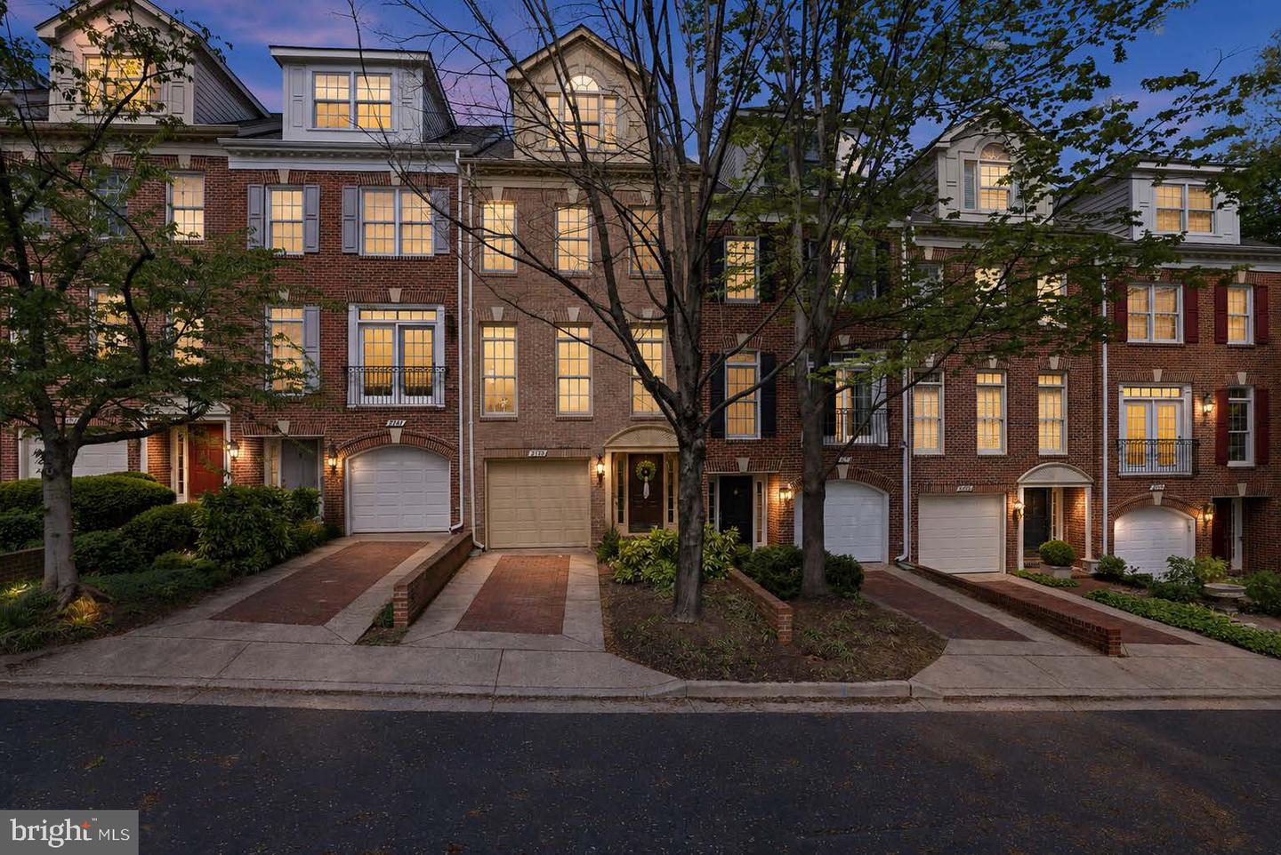 2139 N Pierce Ct — photo