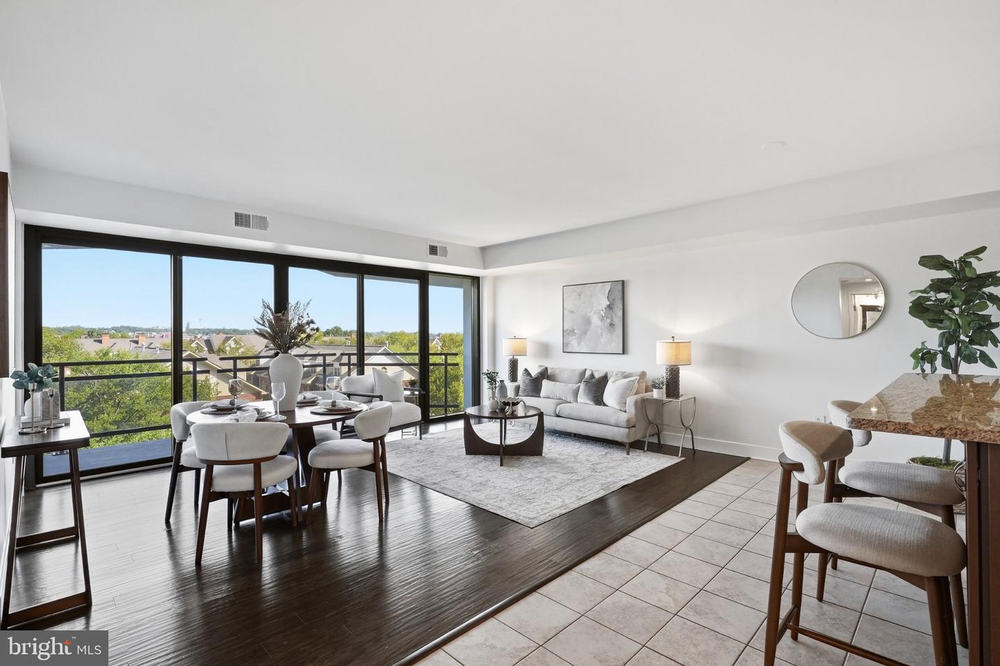 1530 Key Blvd #520 — photo