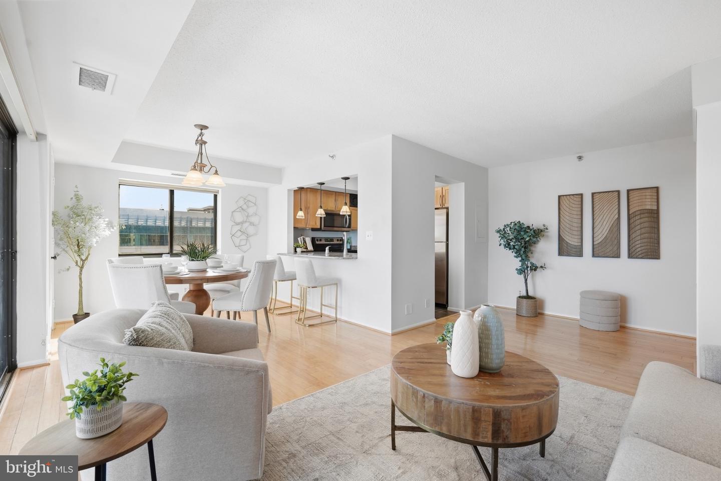 900 N Stafford St #1719 — photo