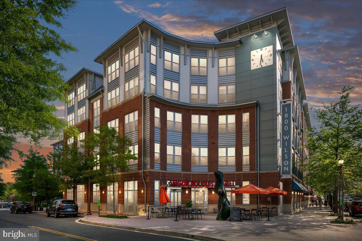 1800 Wilson Blvd #238 — photo