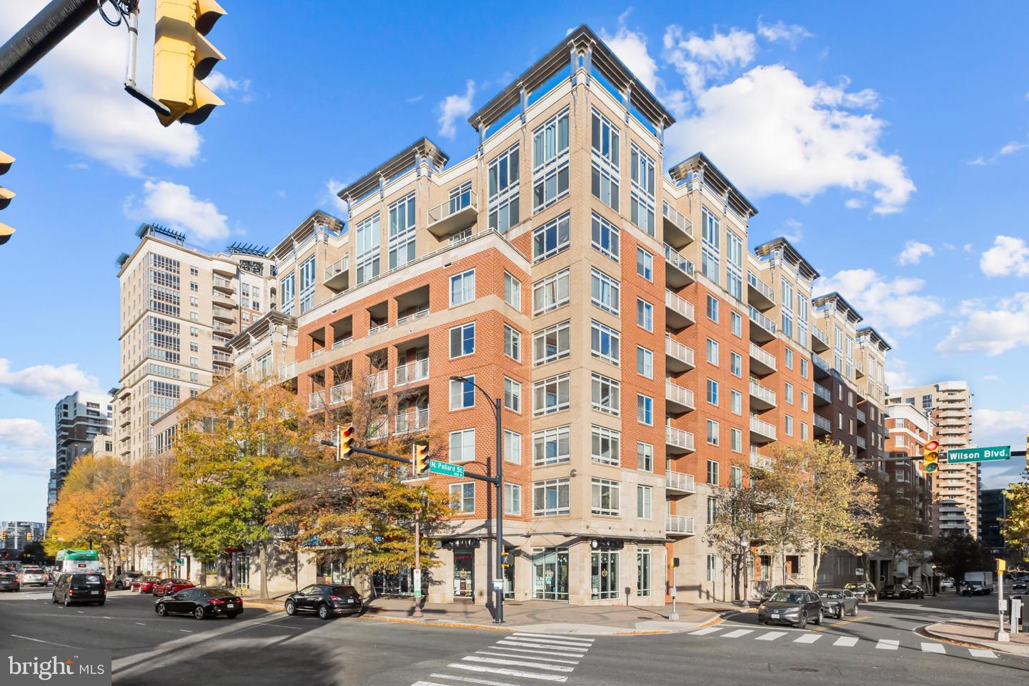 820 N Pollard St #410 — photo