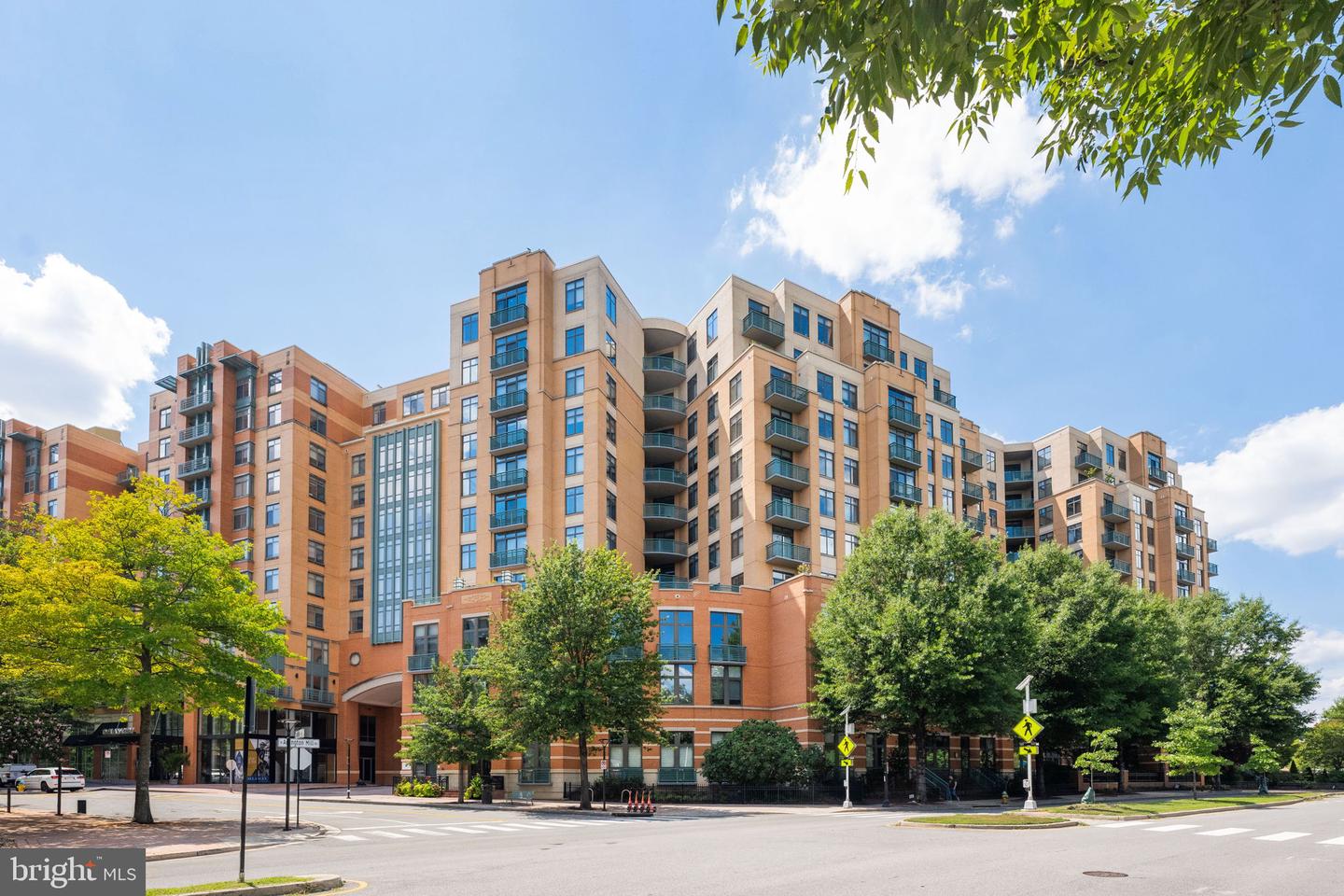 2720 S Arlington Mill Dr #912 — photo