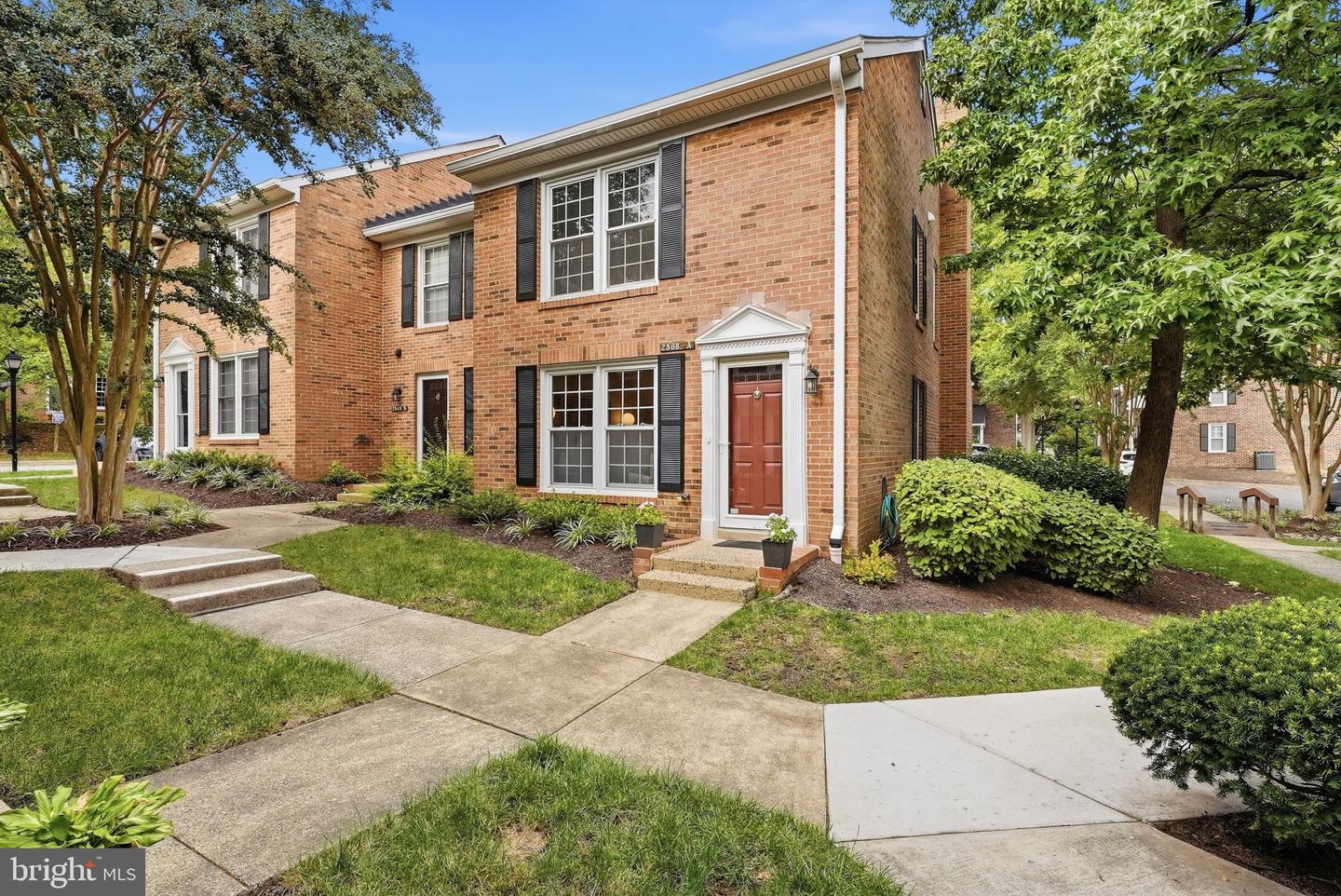 2568 S Arlington Mill Dr #1 — photo
