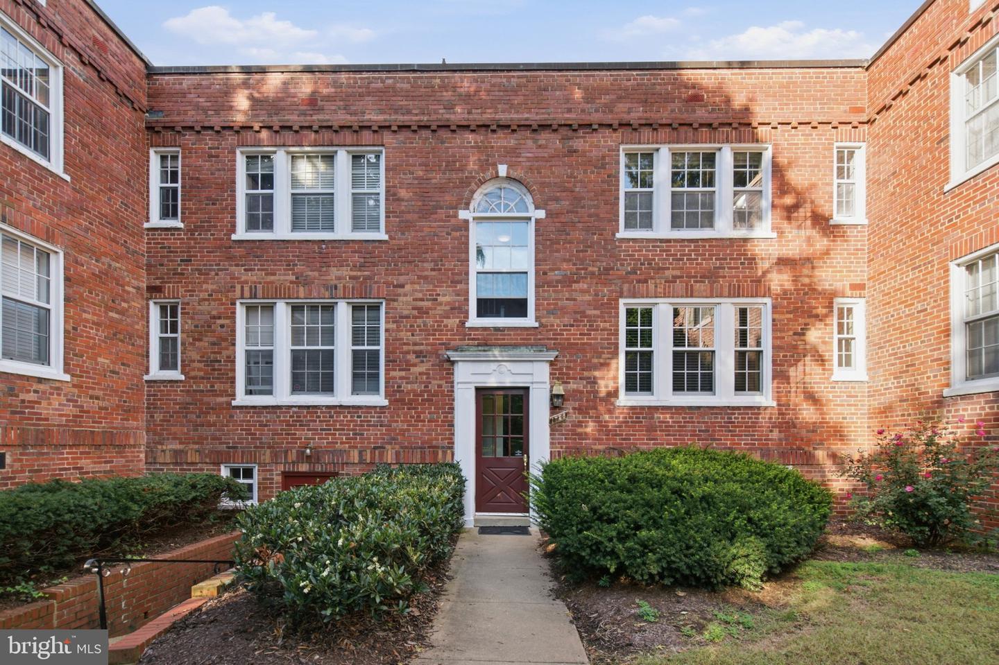 1728 N Queens Ln #3-181 — photo