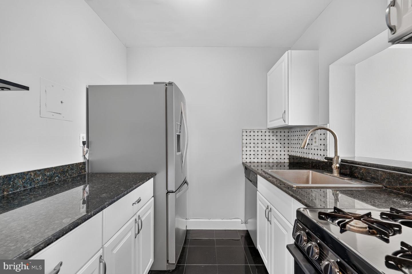 1021 Arlington Blvd #904 — photo