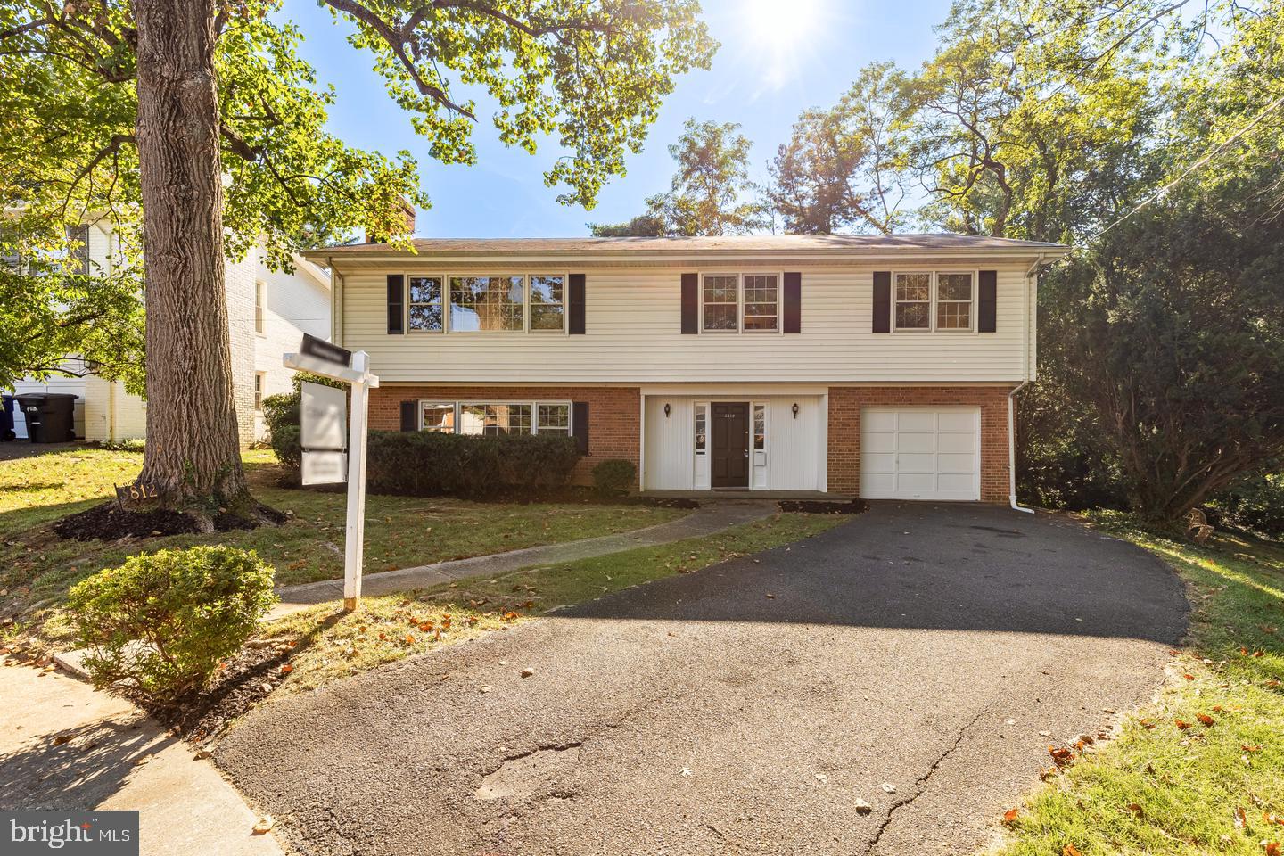 3812 N Ridgeview Road, Arlington, VA 22207
