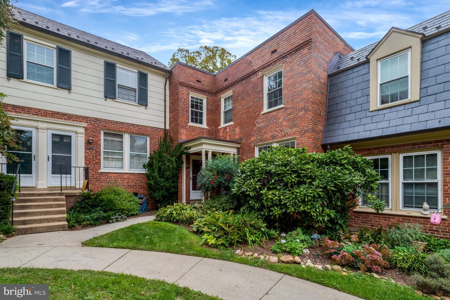 1021 S Barton St #116 — photo