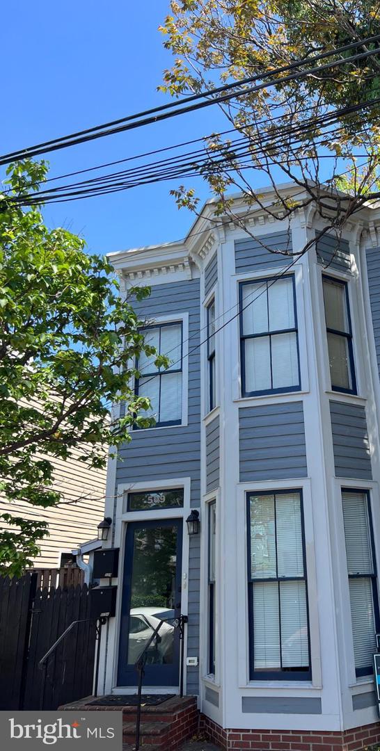 509 N Alfred St N — photo