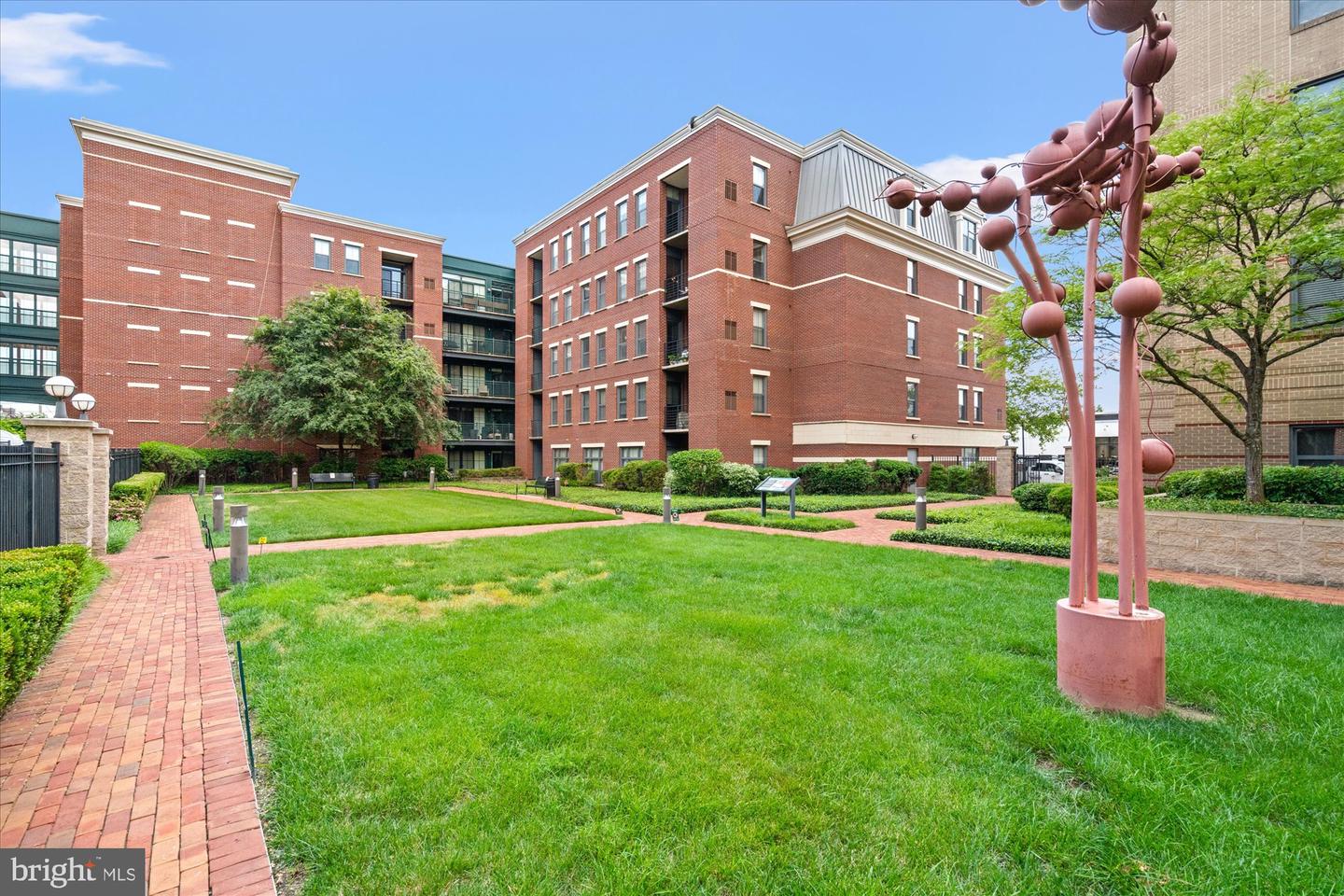 1111 Oronoco St #441 — photo