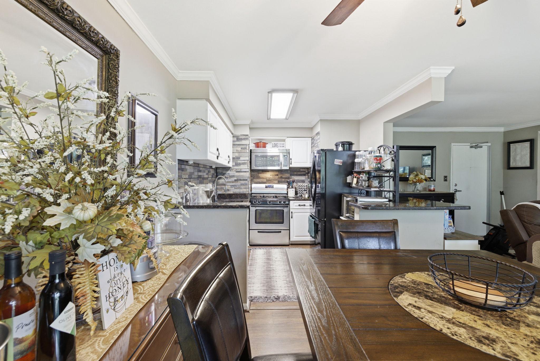 4 S Van Dorn St #603 — photo