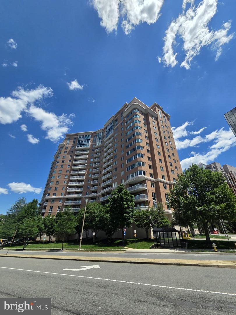 3101 N Hampton Dr #1011 — photo