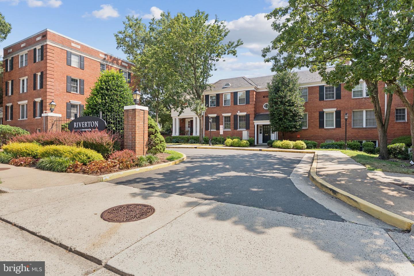 610 Bashford Ln #1301 — photo
