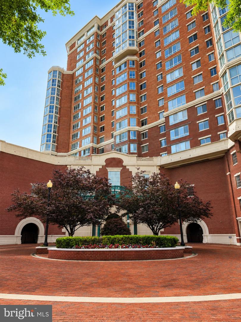 2121 Jamieson Ave #1906 — photo