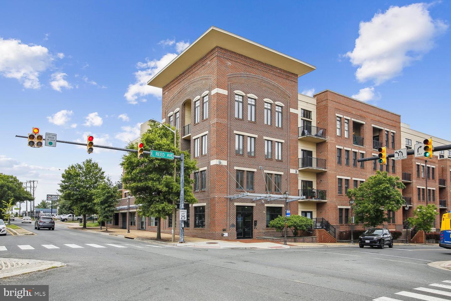 181 E Reed Ave #203 — photo