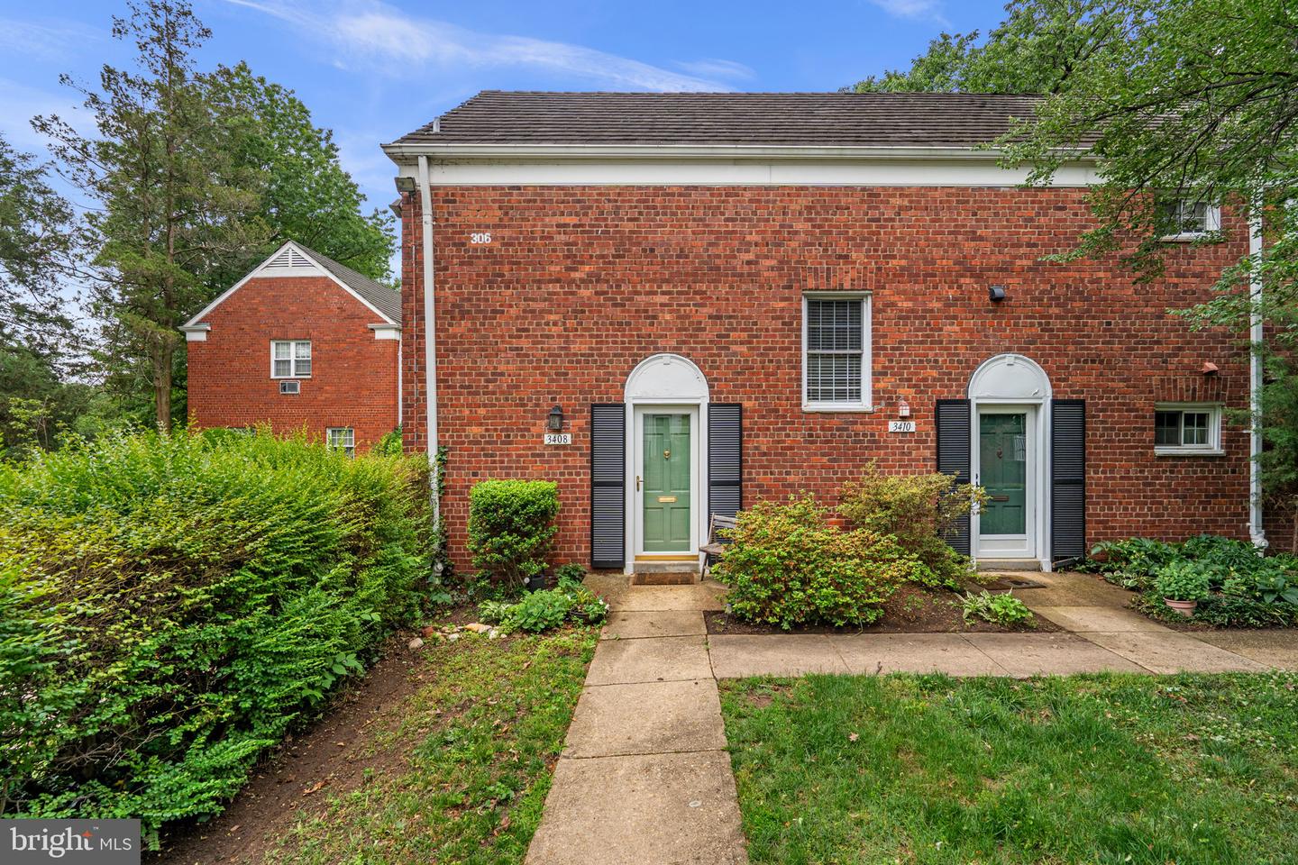 3408 Martha Custis Dr — photo