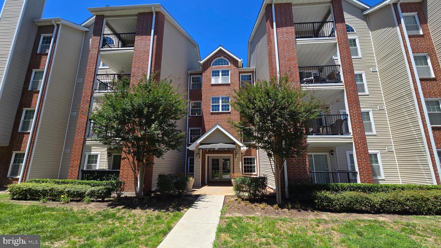 3307 Wyndham Cir #1166 — photo