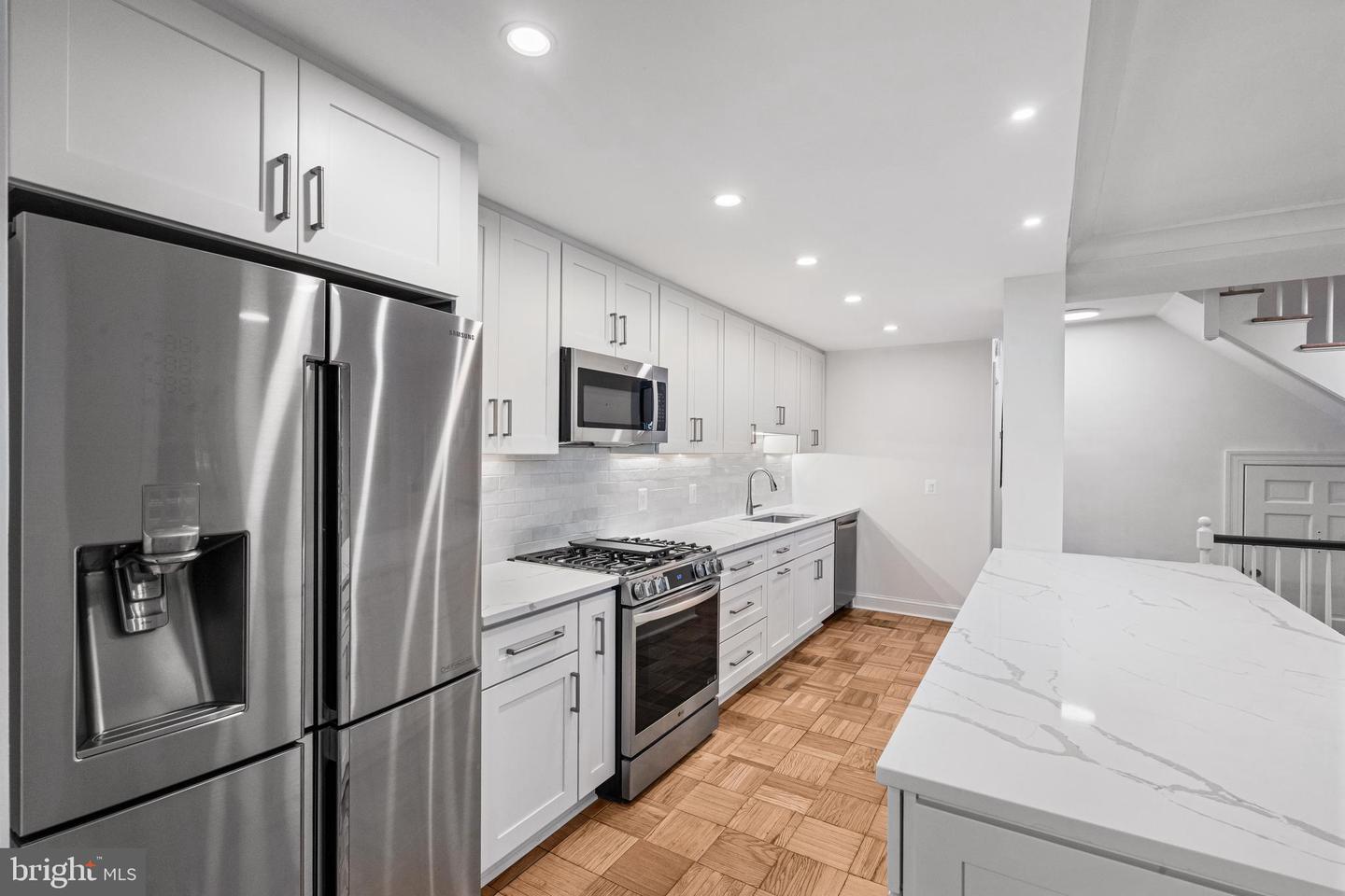 3415 Valley Dr — photo