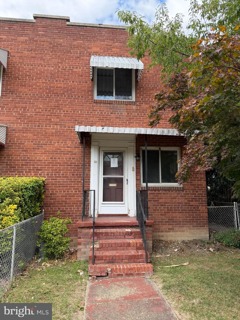6 Oxford Ave #a — photo