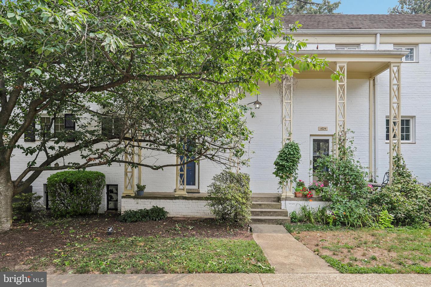 1622 Ripon Pl — photo