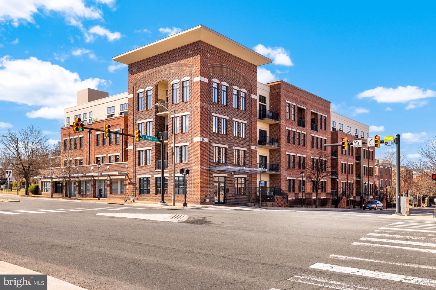 181 Reed Ave E #110 — photo