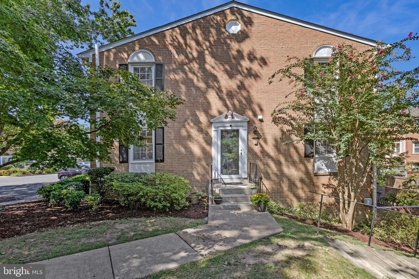 2655 Centennial Ct — photo
