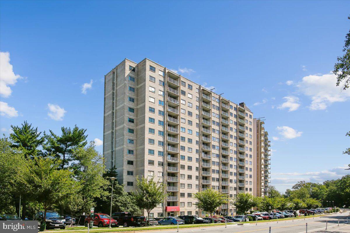 2500 N Van Dorn St #810 — photo