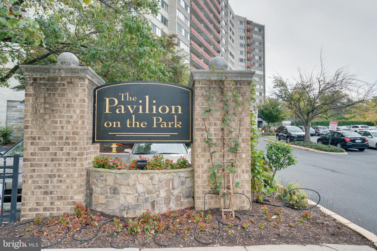 5340 Holmes Run Pkwy #712 — photo