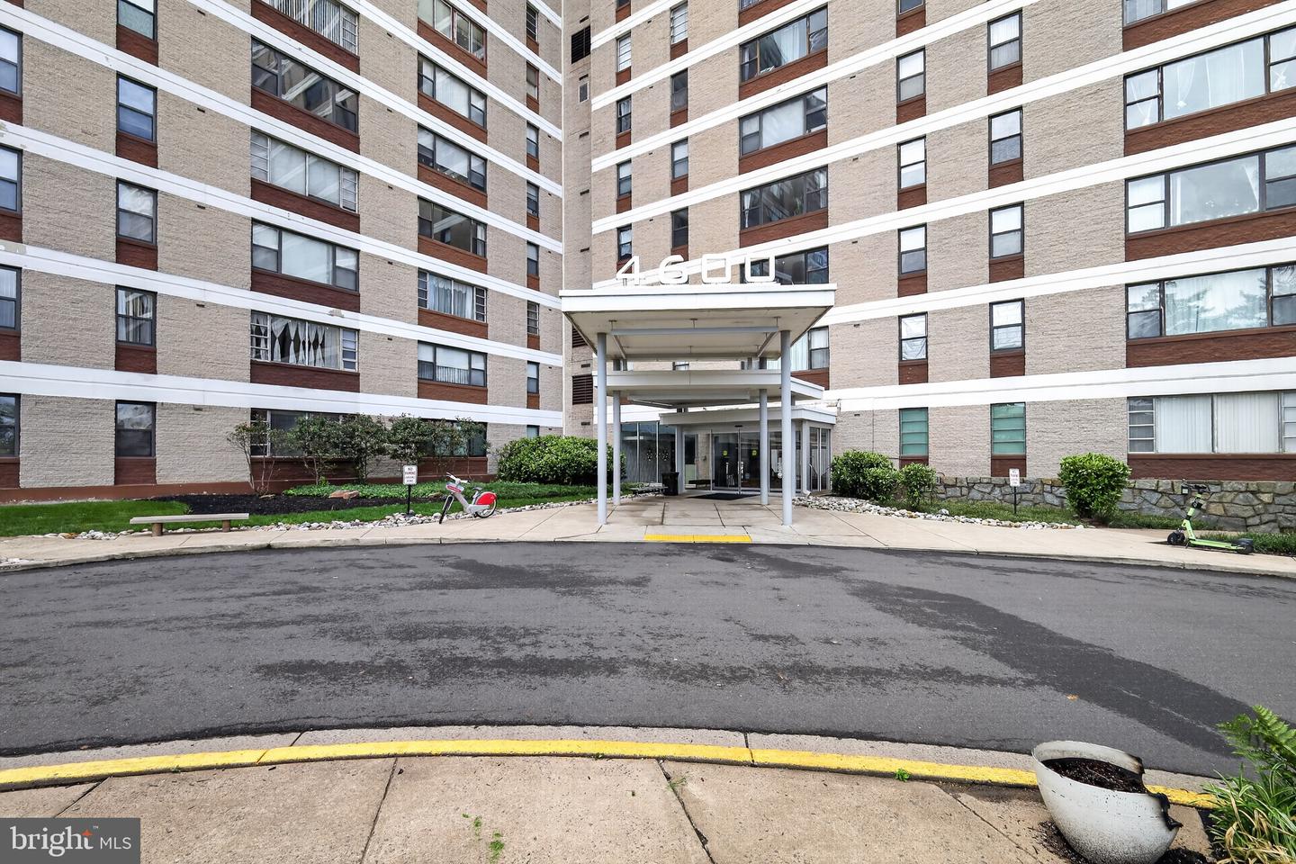 4600 Duke St #403 — photo