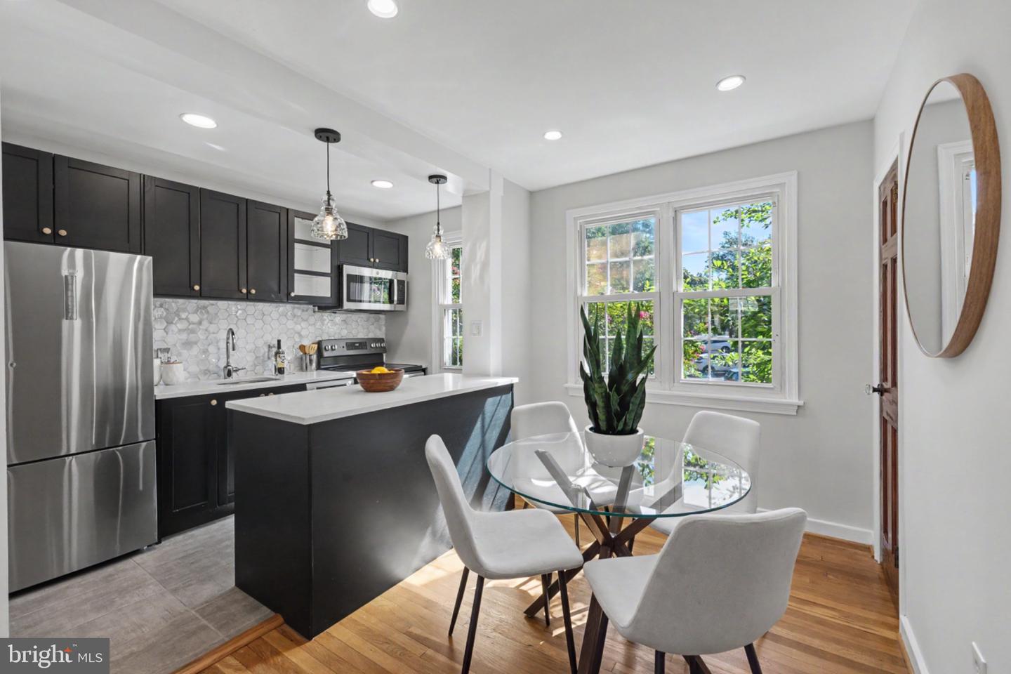 3203 Commonwealth Ave #C — photo