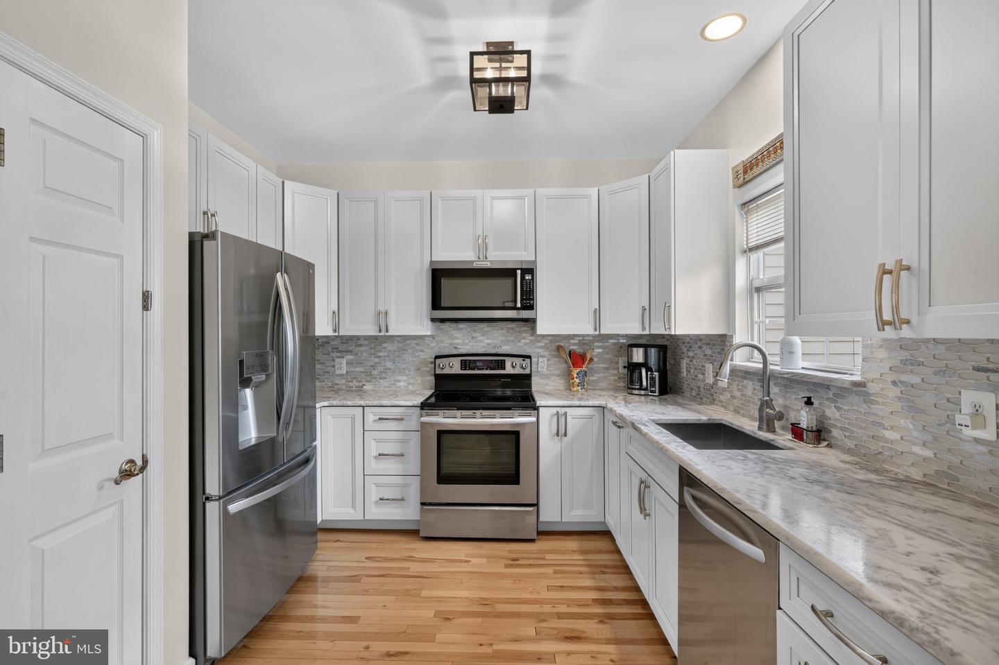 3821 Dominion Mill Dr — photo